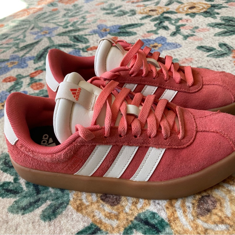 Adidas coral  Suede Sneakers with White Stripes 5.5
